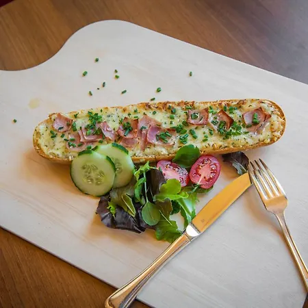 Hochland Gmbh Апартаменты 4*