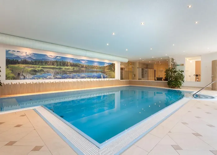 Hochland Gmbh Апартаменты 4*