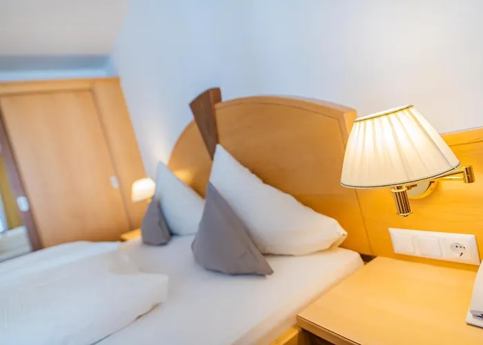 Hochland Gmbh Наудерс