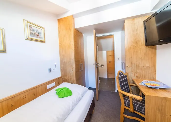 Hochland Gmbh Апартаменты Наудерс