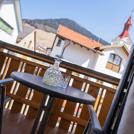 Hochland Gmbh 4*